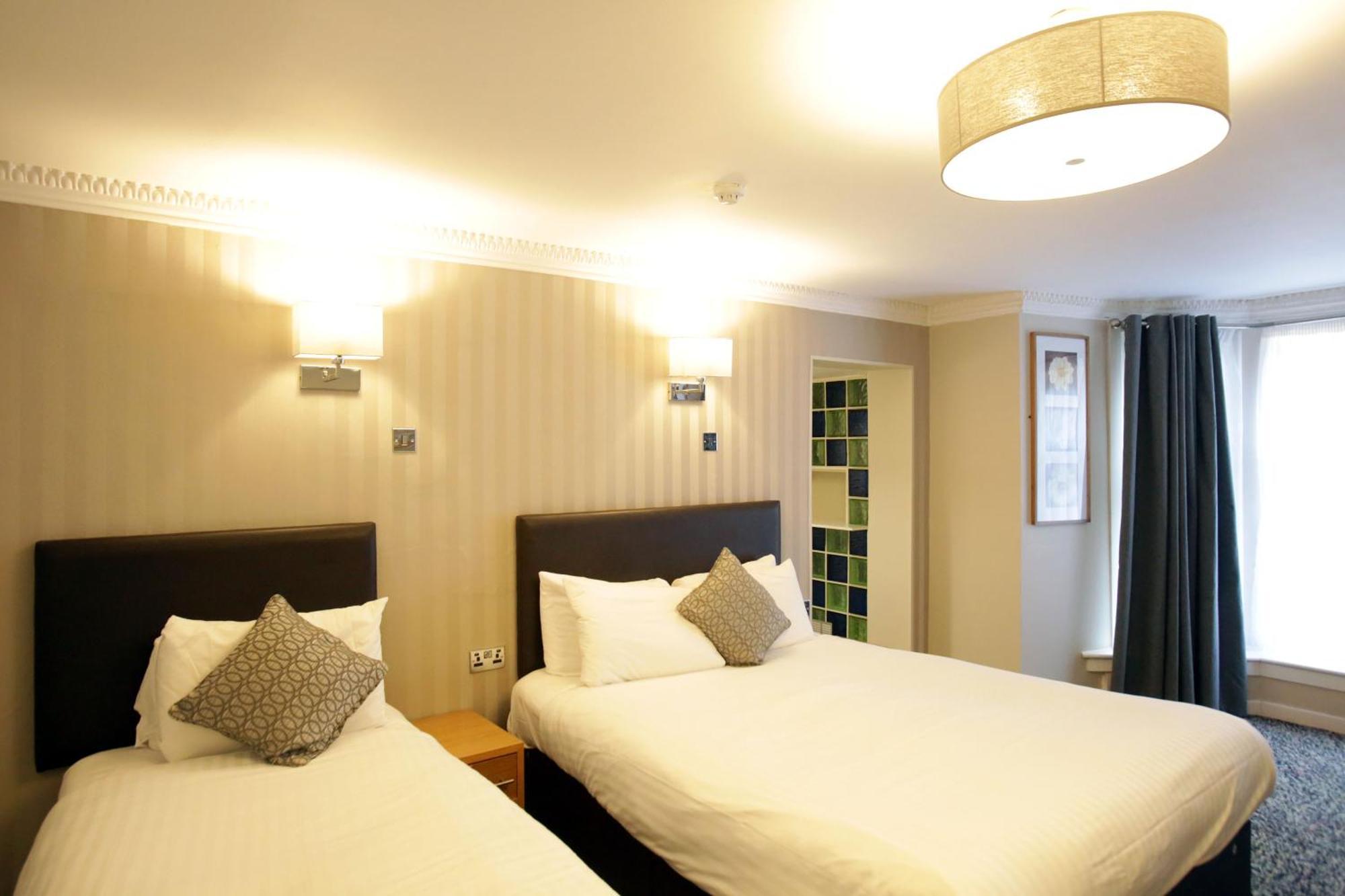 Kelvingrove Hotel - Sauchiehall St กลาสโกว์ ภายนอก รูปภาพ