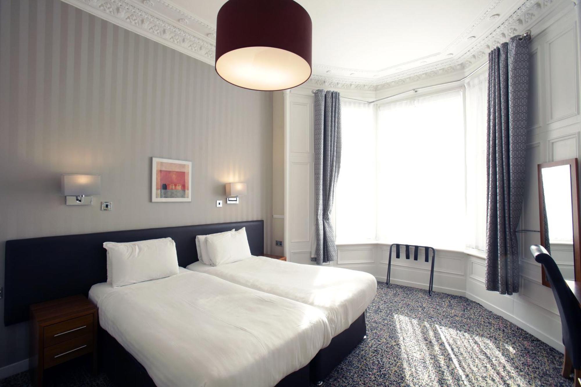 Kelvingrove Hotel - Sauchiehall St กลาสโกว์ ภายนอก รูปภาพ